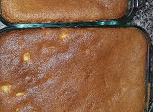 Una foto de Torta de manzana esponjosa y deliciosa muy fácil🍏🍎🍏🍎