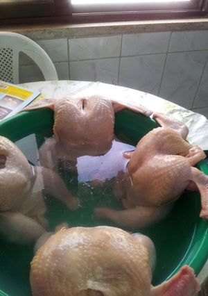 صورة لوصفة طريقة تنظيف الدجاج