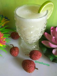 লিচুর জুস (Lichu Juice Recipe in Bengali) রেসিপির প্রধান ছবি