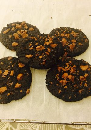 A picture of Chocochip brookies.