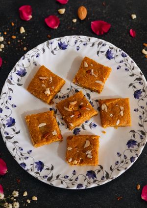 बेसन बरफी रेसिपी मुख्य फोटो
