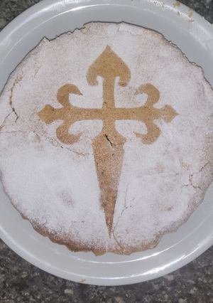 A picture of Tarta de Santiago.