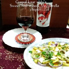 A picture of Sweet red wine & Mozzarella chips 🍷.