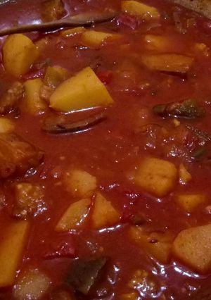 A picture of Aloo baigan ki rasawali sabji.