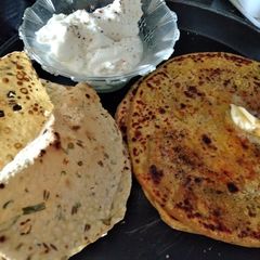 A picture of Gobhi Paratha.