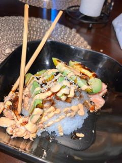 A picture of Salmon sushi Bowls.
