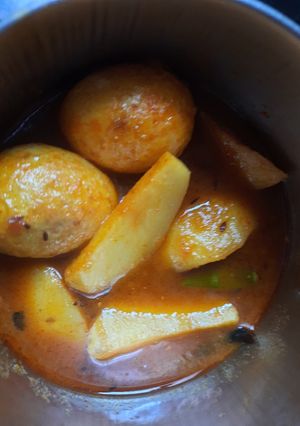 ডিমের‌ ঝোল(dimer jhol recipe in Bengali) রেসিপির প্রধান ছবি