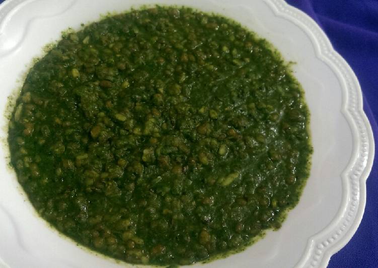 Get Fresh With Moong Spinach curry