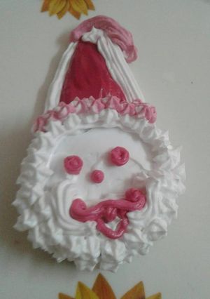 A picture of Chocolaty santa cookies for kids.