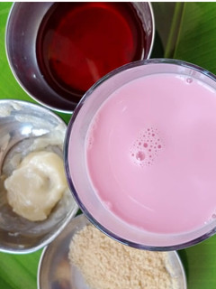 A picture of Strawberry Peanut Butter Smoothie.