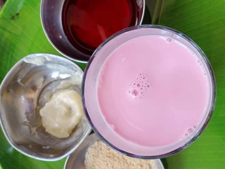 Easy Way Prepare Recipe Strawberry Peanut Butter Smoothie that is Perfect, Delicious}