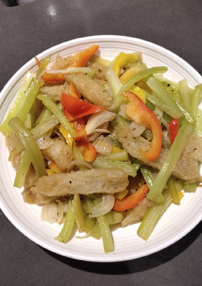 A picture of Sauteed Celery.