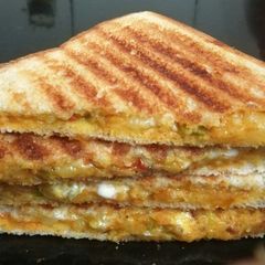 A picture of Veg cheese sandwich.