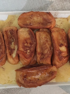Una foto de Torrijas de Semana santa con miel