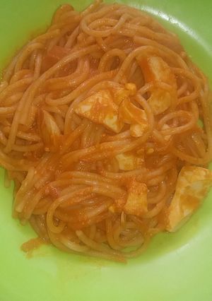 Una foto de Macarrones con huevo