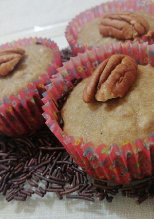 Una foto de Muffins de plátano con nuez