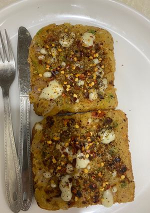 A picture of Bread pizza.