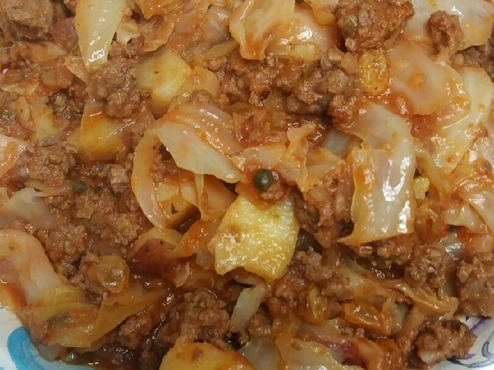 Easy Steps to Prepare Recipe Picadillo meet Southern Fried Cabbage that is Can Pamper Your Tongue, Perfect}