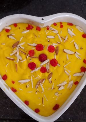 A picture of Fine Suji (rava) fruit cake.