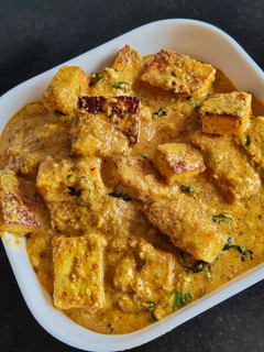 पनिरकी सब्जी रेसिपी चे मुख्य फोटो
