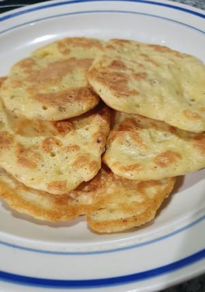 Una foto de Pancitos planos de queso keto low carb