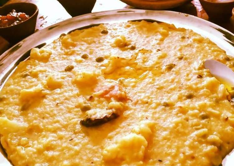 Recipe: Appetizing Bhoger Khichuri: moongdal khichdi