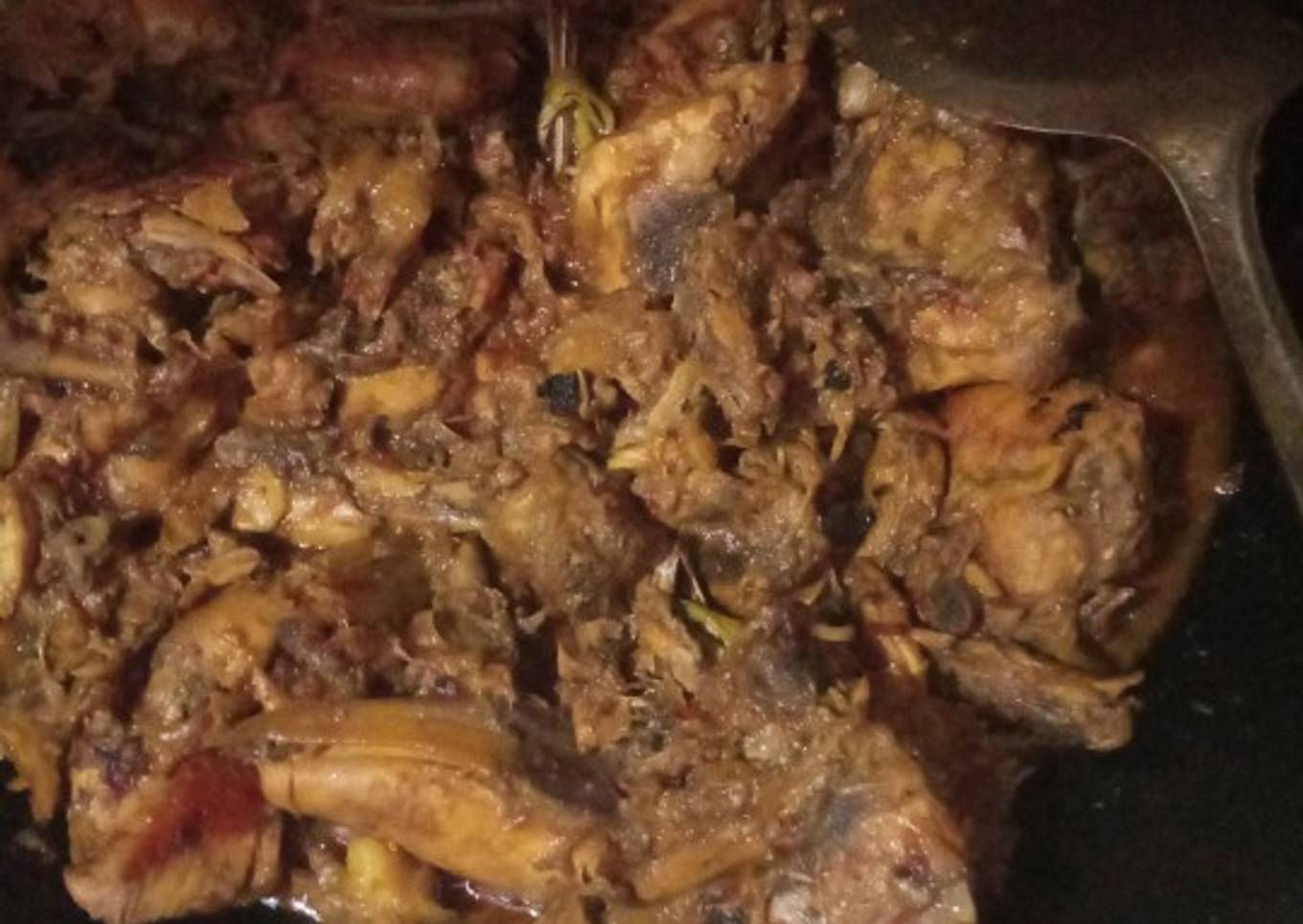 Ayam besengek