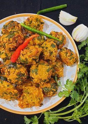 A picture of Moong Dal Pakoda.