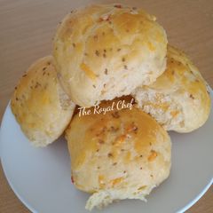 A picture of Delicious Dinner Rolls.