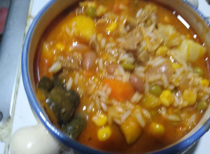 Una foto de Guiso de Mondongo y Carne. ¡Con Naranja.! #AntiFrío