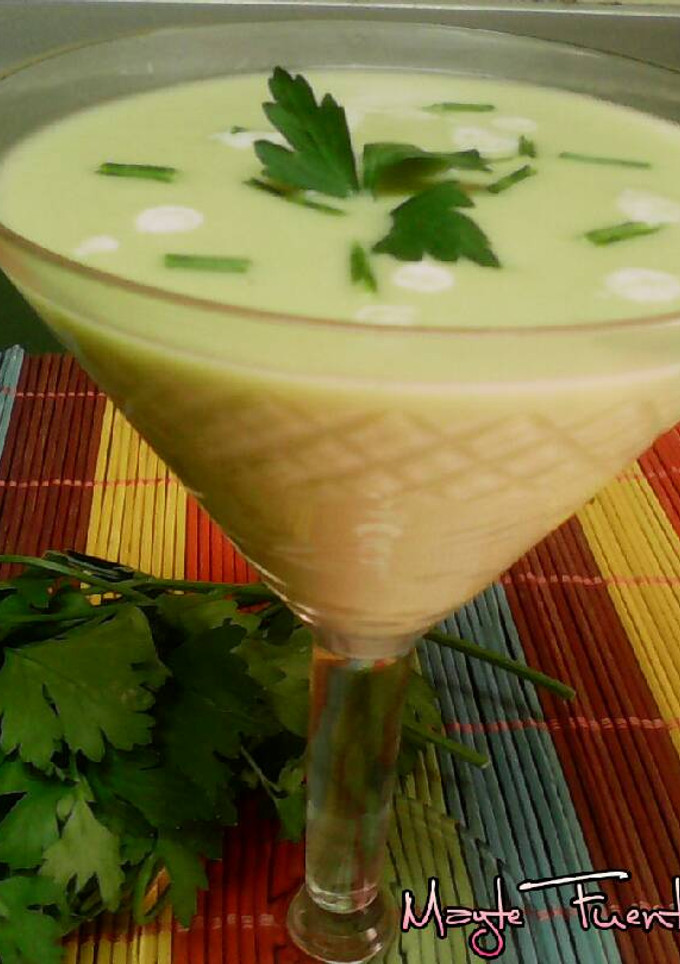 Una foto de Crema de puerros (vichyssoise)