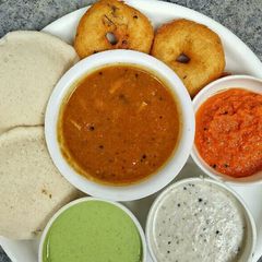 A picture of Sambar idli.