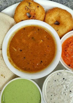 A picture of Sambar idli.