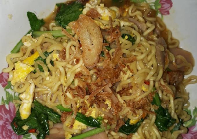 Resep Indomie Goreng Nyemek oleh Nora Sari Cookpad