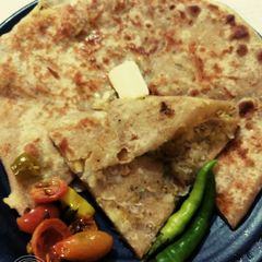 A picture of Chhole stuff paratha.
