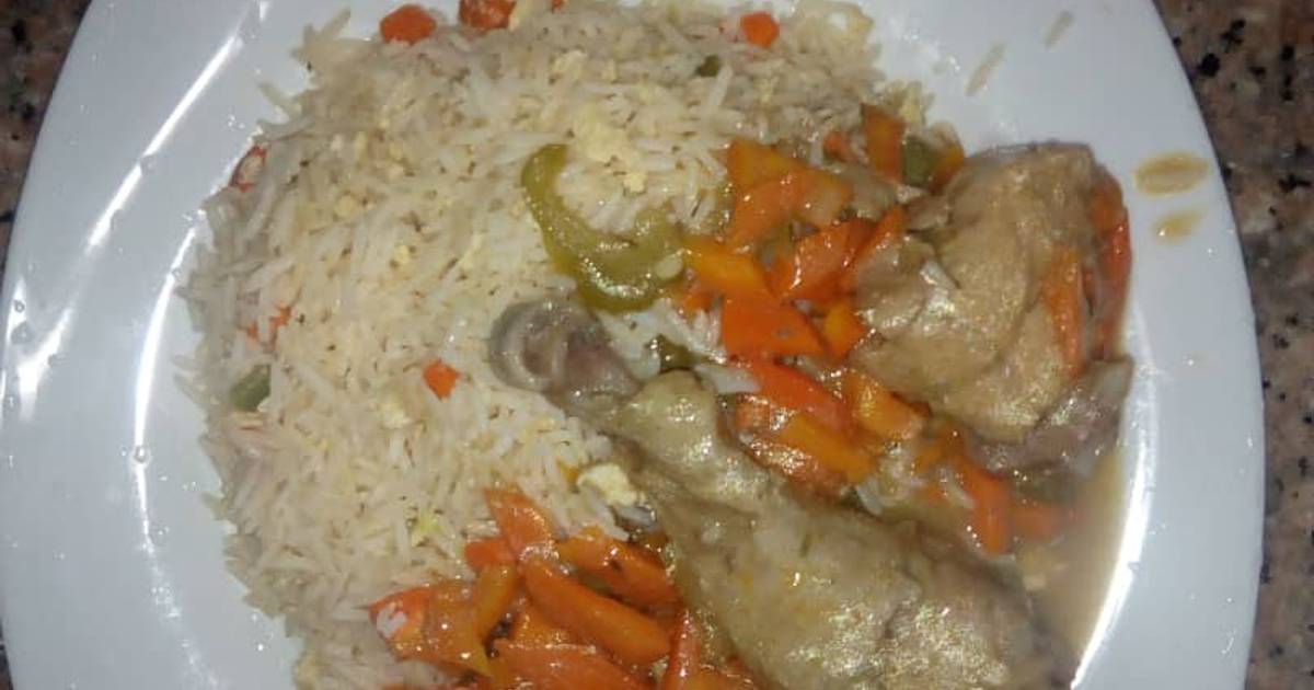 Stirred white rice and chicken sauce Recipe by Vicky moukoro Cookpad
