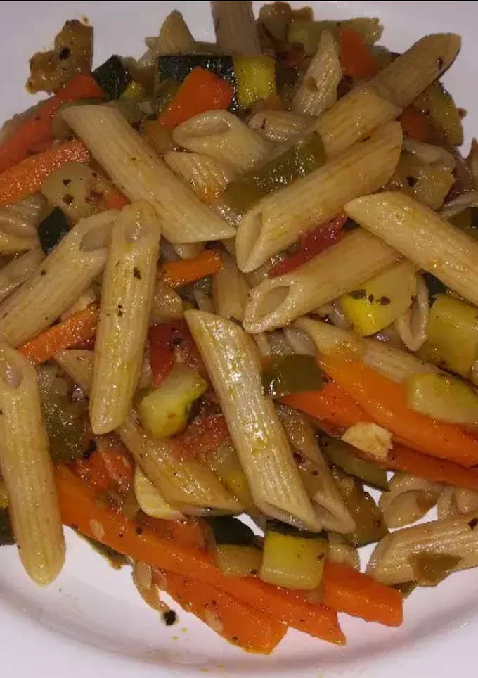 Una foto de Macarrones integrales 3 hortalizas