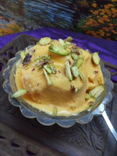 मैंगो आइसक्रीम (Mango Icecream recipe in Hindi) रेसिपी मुख्य फोटो