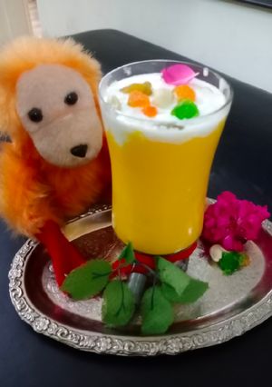 मैंगो लस्सी (mango lassi recipe in Hindi) रेसिपी मुख्य फोटो