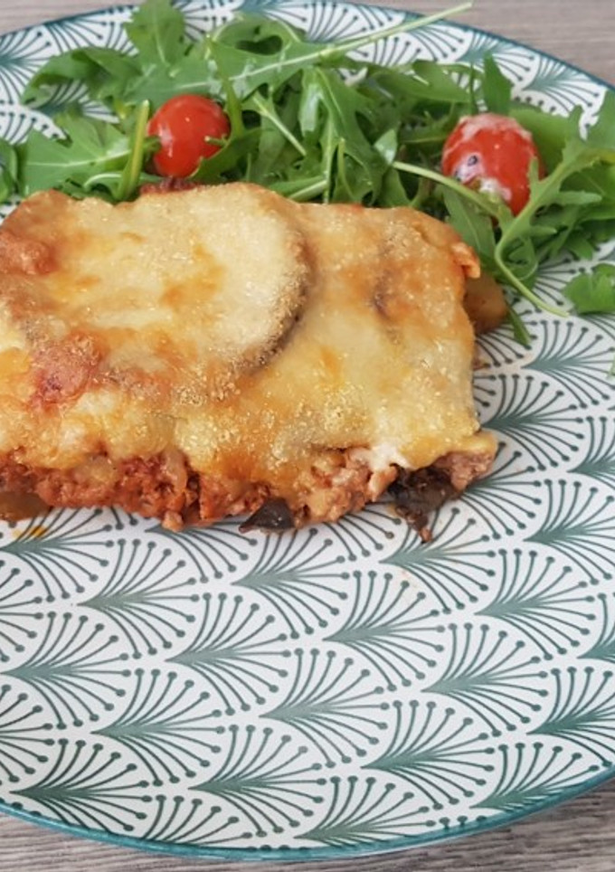 Una foto de Moussaka de berenjena y patata