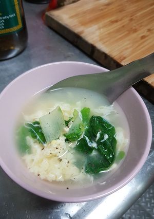 清淡的蔬菜味噌蛋花湯 的食譜成品照片