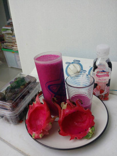 Foto resep Jus NaYoKu (Buah naga+yogurt+kurma)