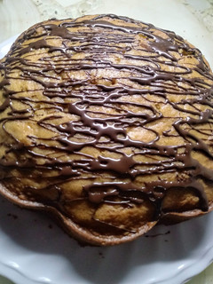 Una foto de Torta de dulce de leche y banana