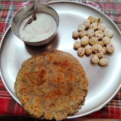 Sabudana and Singhara flour Paratha A picture of Sabudana and Singhara flour Paratha.