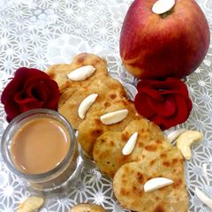 A picture of Apple &Nuts Paratha.