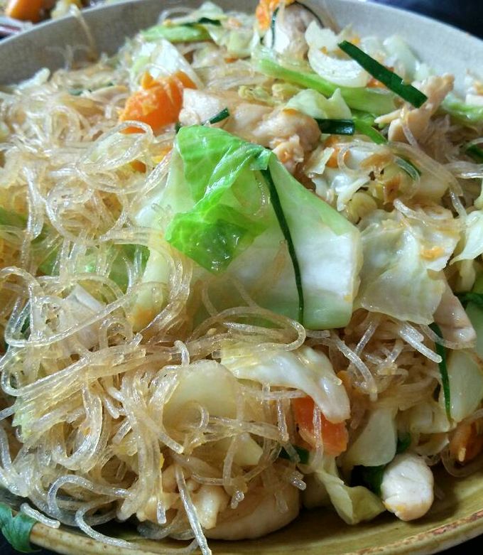 รูปของ วุ้นเส้นผัดไก่ไข่เค็ม