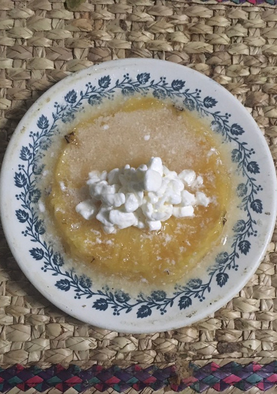 Una foto de Piña especiada con queso Cottage