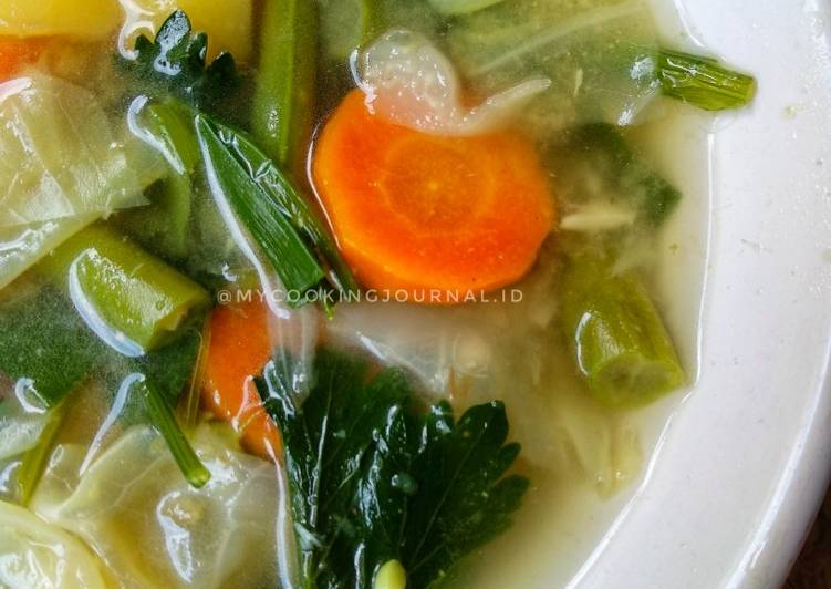 Sayur Sop Sederhana (Tanpa Daging)