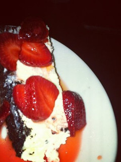 Foto resep Strawberry Oreo Cheesecake (No Oven)