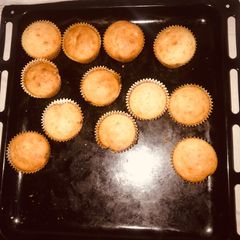 Vanilla cupcakes A picture of Vanilla cupcakes.